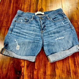🤩Abercrombie and Fitch Women’s Jeans Cut Off Shorts Size 4/27